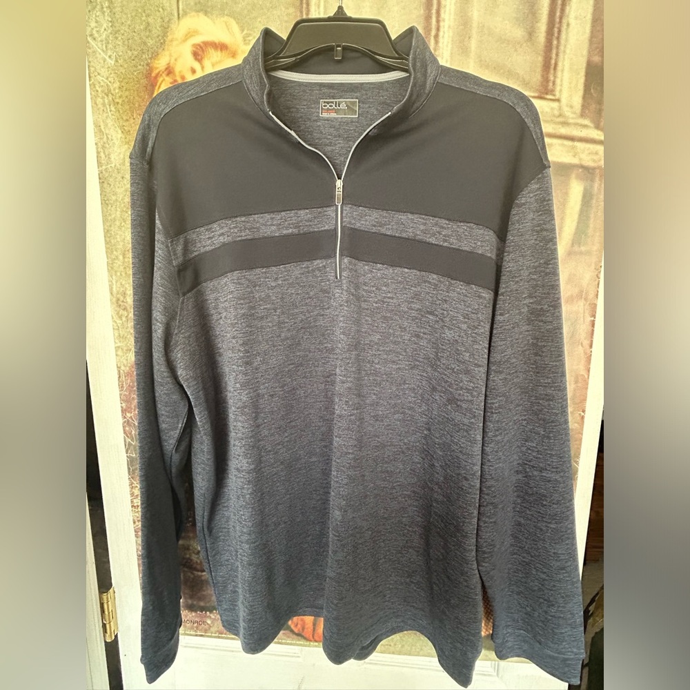 Men’s Bolle pullover long sleeve heavy shirt. Size XXL.